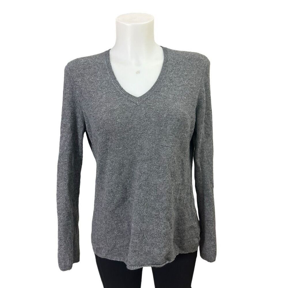 Cashmere by Charter Club Gray V Neck 2 ply Knit Sweater size medium‎